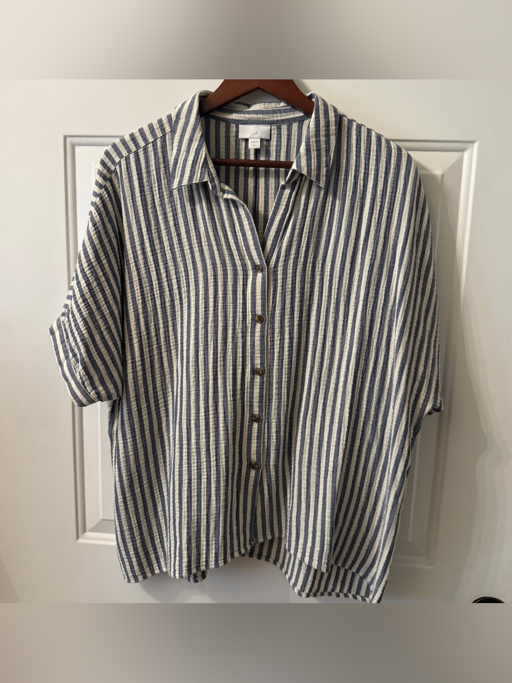 J Jill Blue & White Vertical Stripe Button-Down Shirt